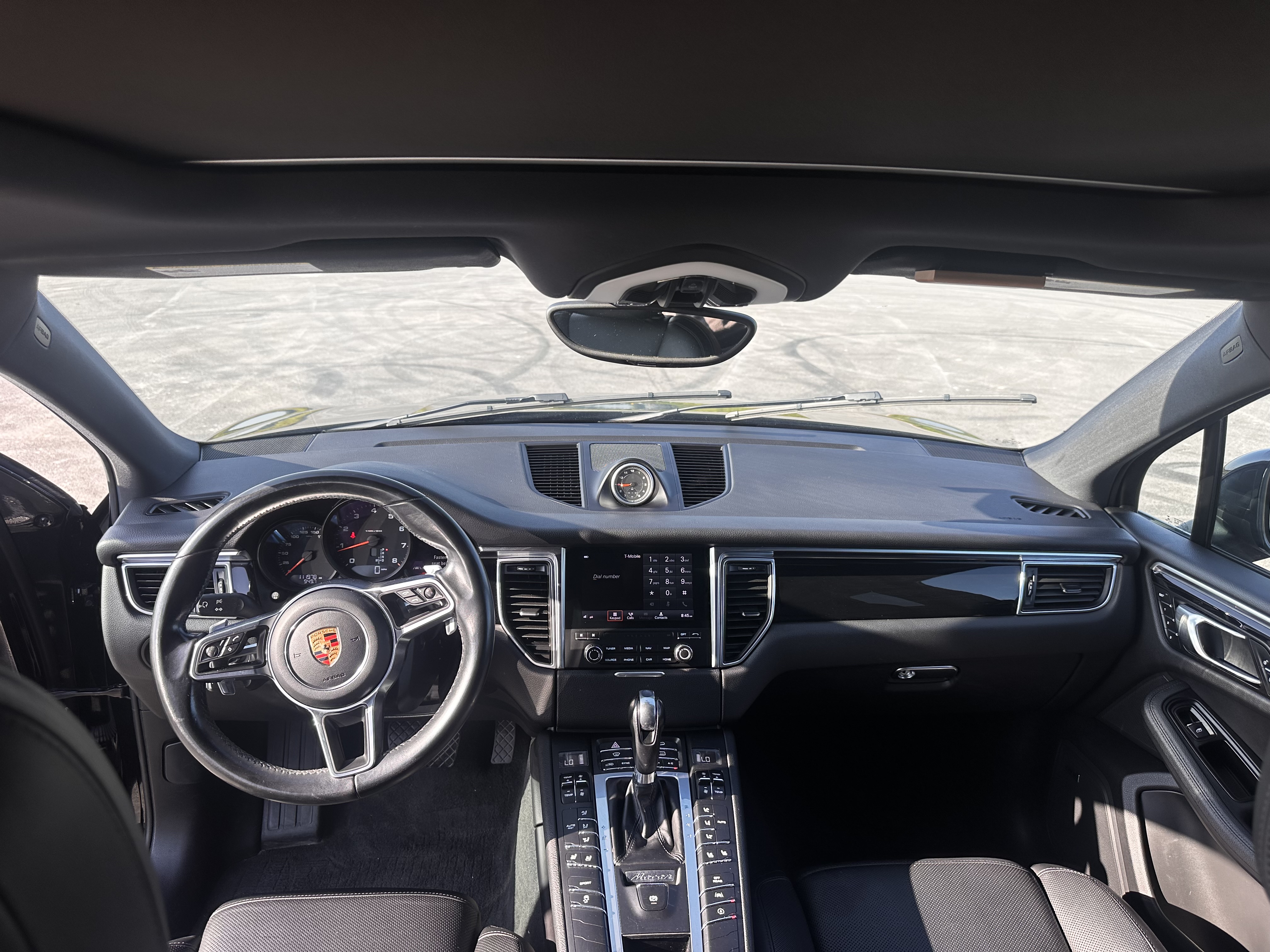 Used 2018 Porsche Macan Sport Edition AWD/4WD image 5