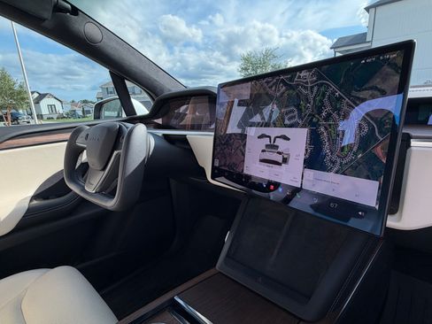 Used 2022 Tesla Model X AWD/4WD image 14