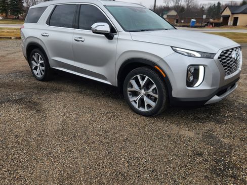 Used 2022 Hyundai Palisade SEL w/ 8P Bench Seat Package image 2