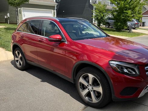 Used 2017 Mercedes-Benz GLC 300 image 9