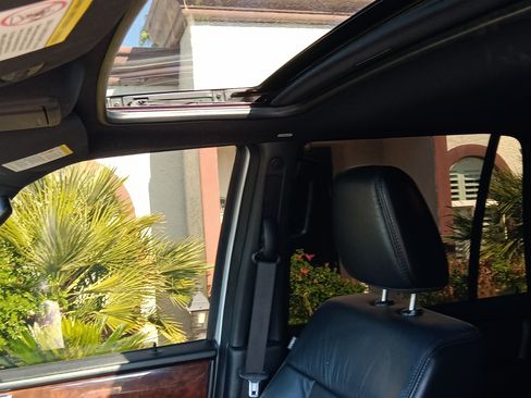 Used 2016 Lincoln Navigator L Select image 15