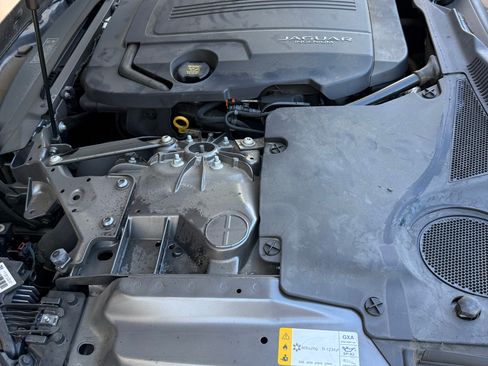 Used 2019 Jaguar F-TYPE Convertible image 20