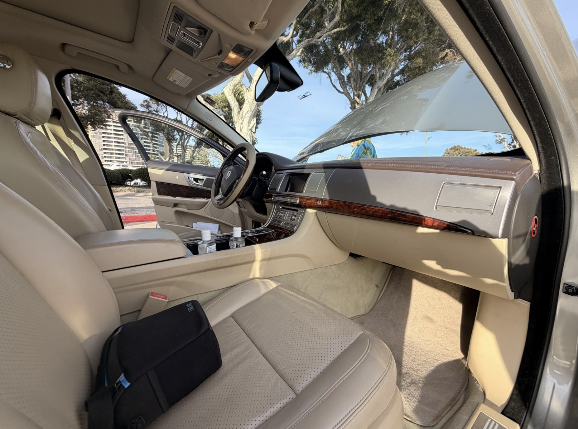 Used 2011 Jaguar XF Premium RWD image 5