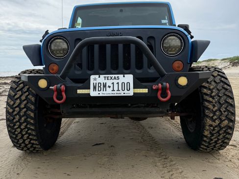 Used 2010 Jeep Wrangler Sport AWD/4WD image 2
