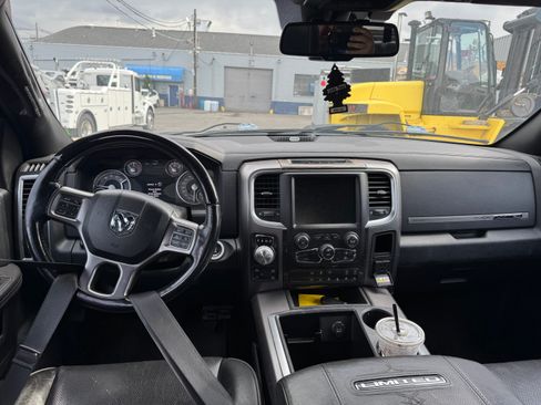 Used 2015 RAM 1500 Limited image 18