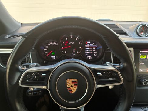 Used 2017 Porsche Macan GTS AWD/4WD image 9