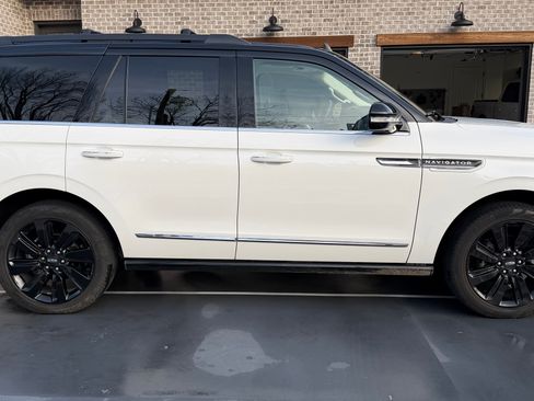 Used 2023 Lincoln Navigator Black Label image 5