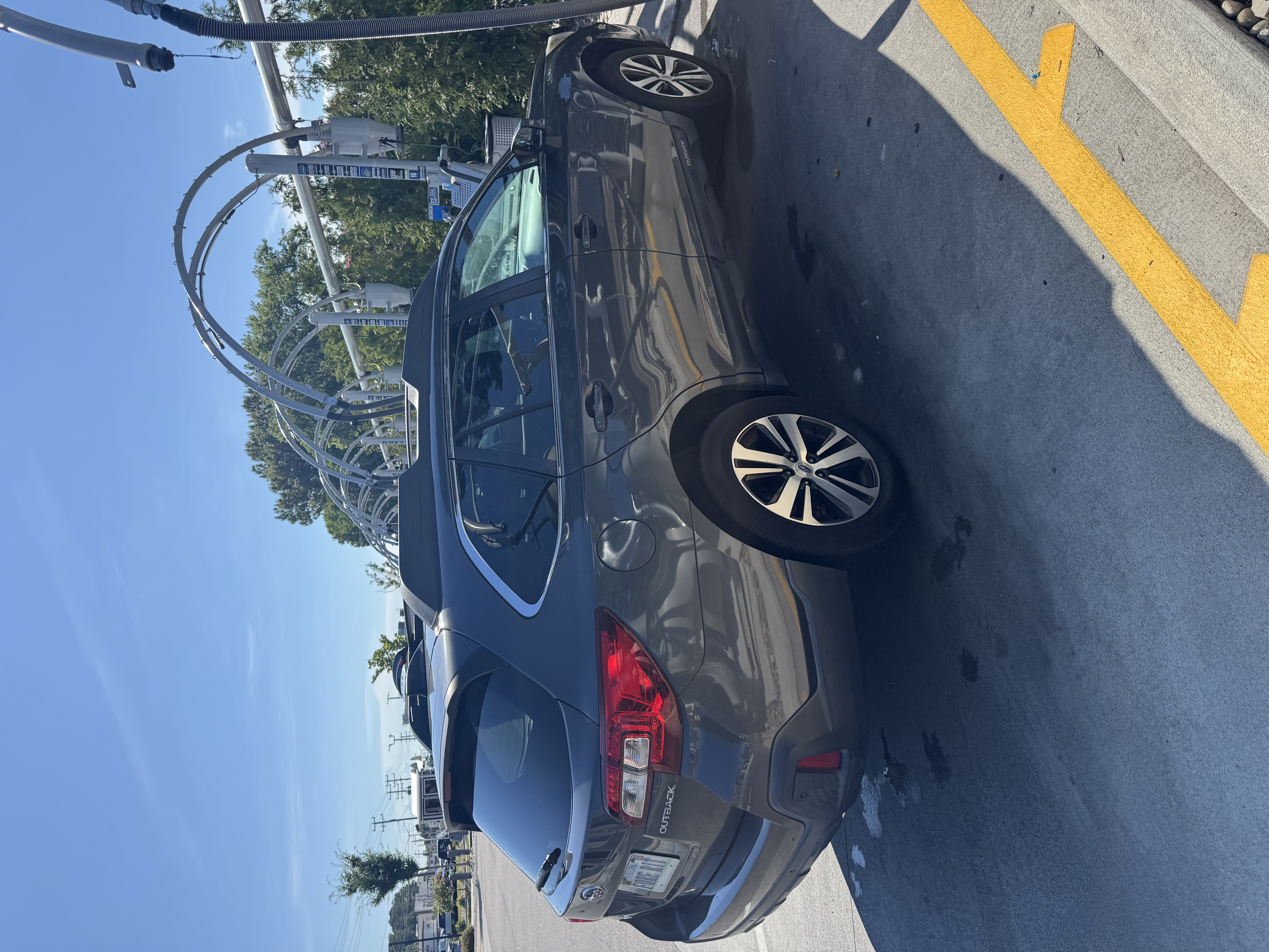 Used 2018 Subaru Outback 2.5i Limited AWD/4WD image 4