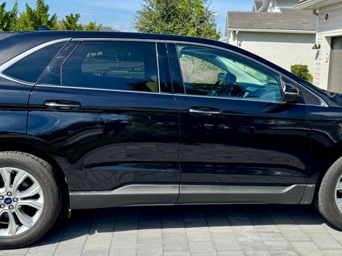 Used 2020 Ford Edge Titanium w/ Equipment Group 301A image 4