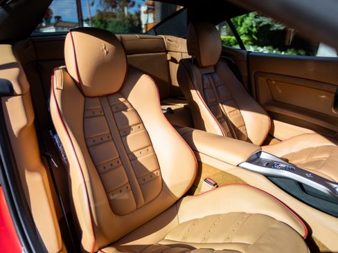 Used 2012 Ferrari California image 20