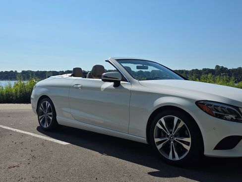 Used 2019 Mercedes-Benz C 300 4MATIC Cabriolet image 6