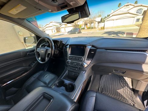 Used 2018 Chevrolet Tahoe LT image 14