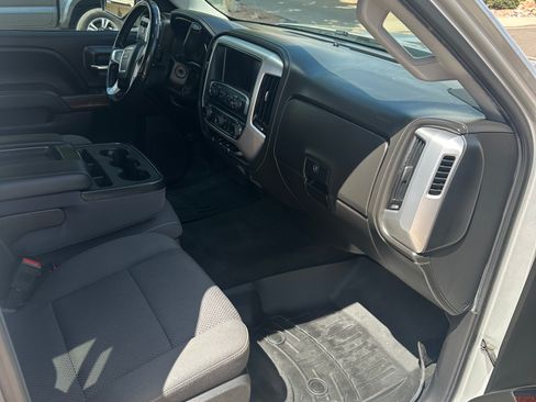 Used 2018 GMC Sierra 1500 SLE w/ SLE Value Package RWD image 9