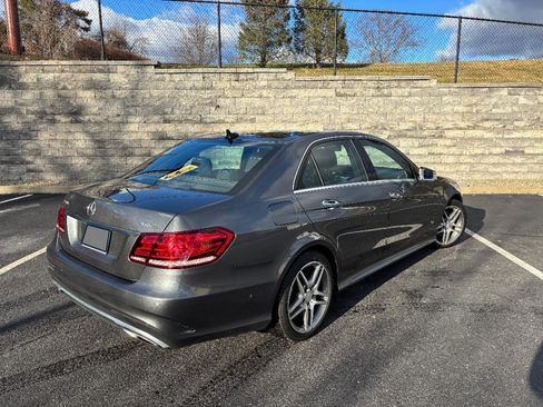 Used 2016 Mercedes-Benz E 400 4MATIC Sedan image 8