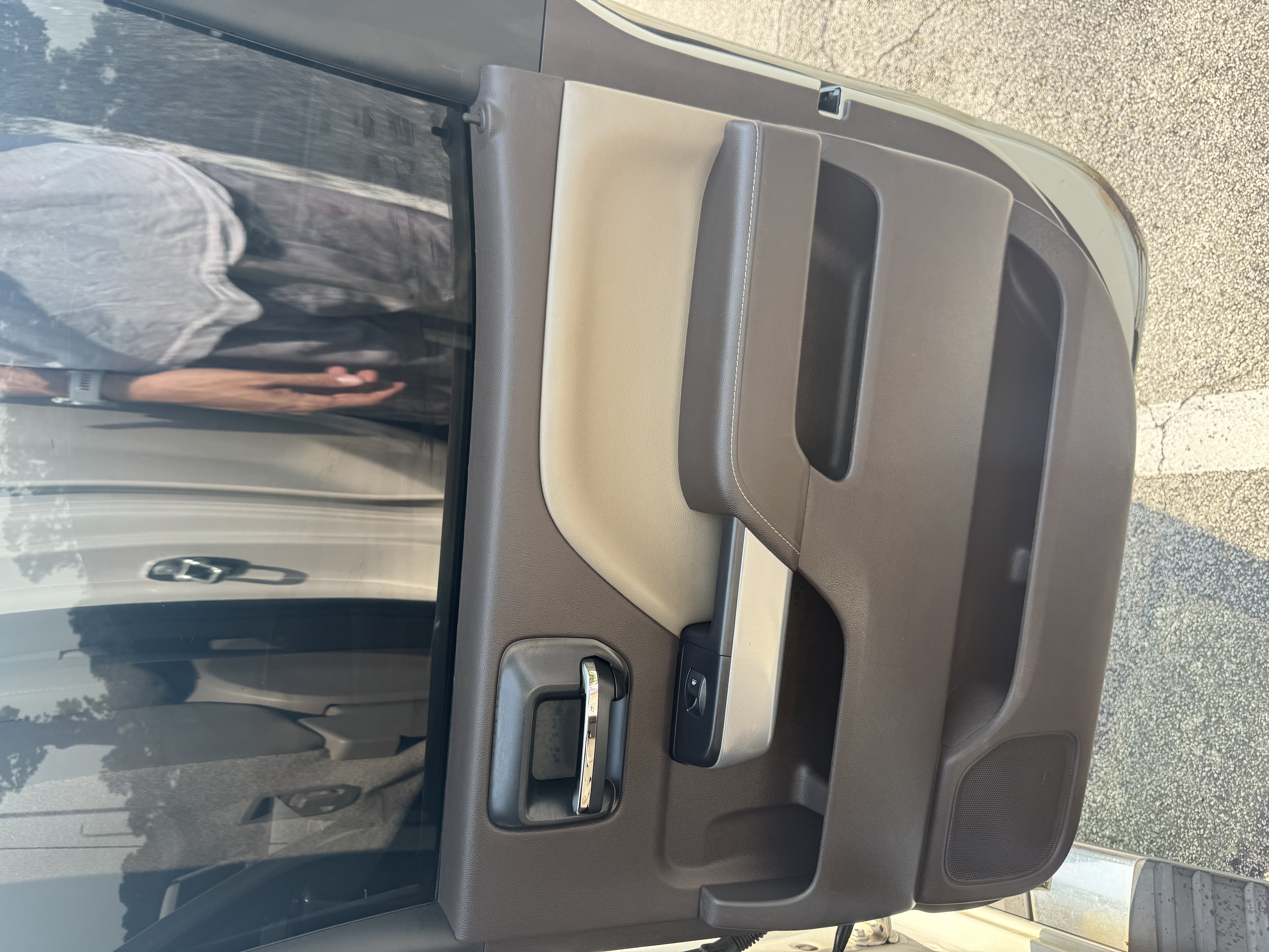 Used 2014 Chevrolet Silverado 1500 LTZ Z71 w/ LTZ Plus Package AWD/4WD image 19