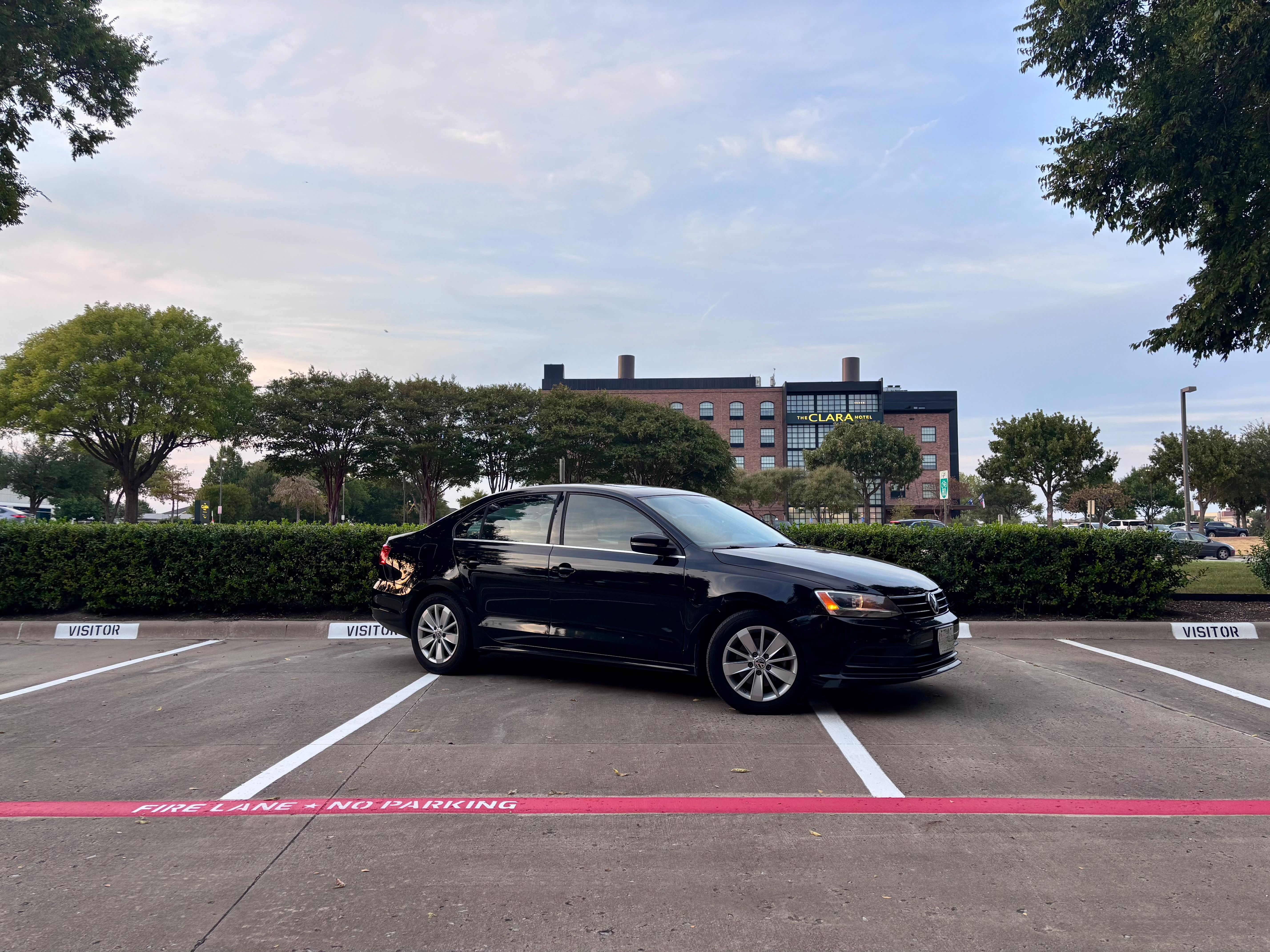 Used 2015 Volkswagen Jetta SE FWD image 2