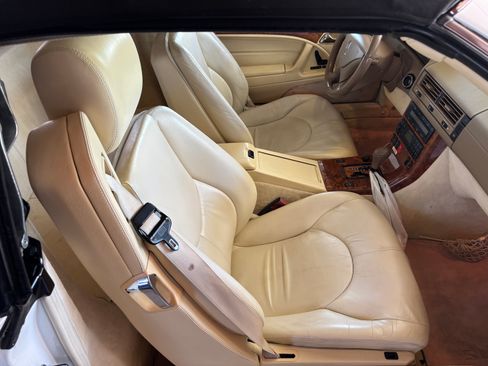 Used 1999 Mercedes-Benz SL 500 image 9