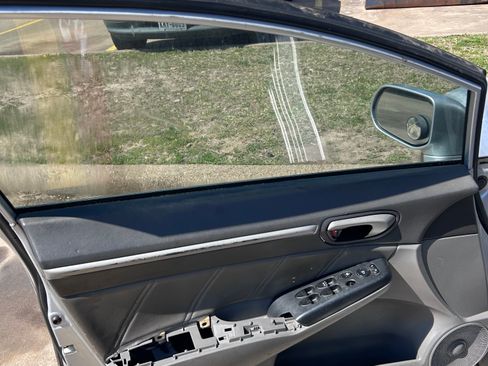 Used 2010 Honda Civic EX-L image 16