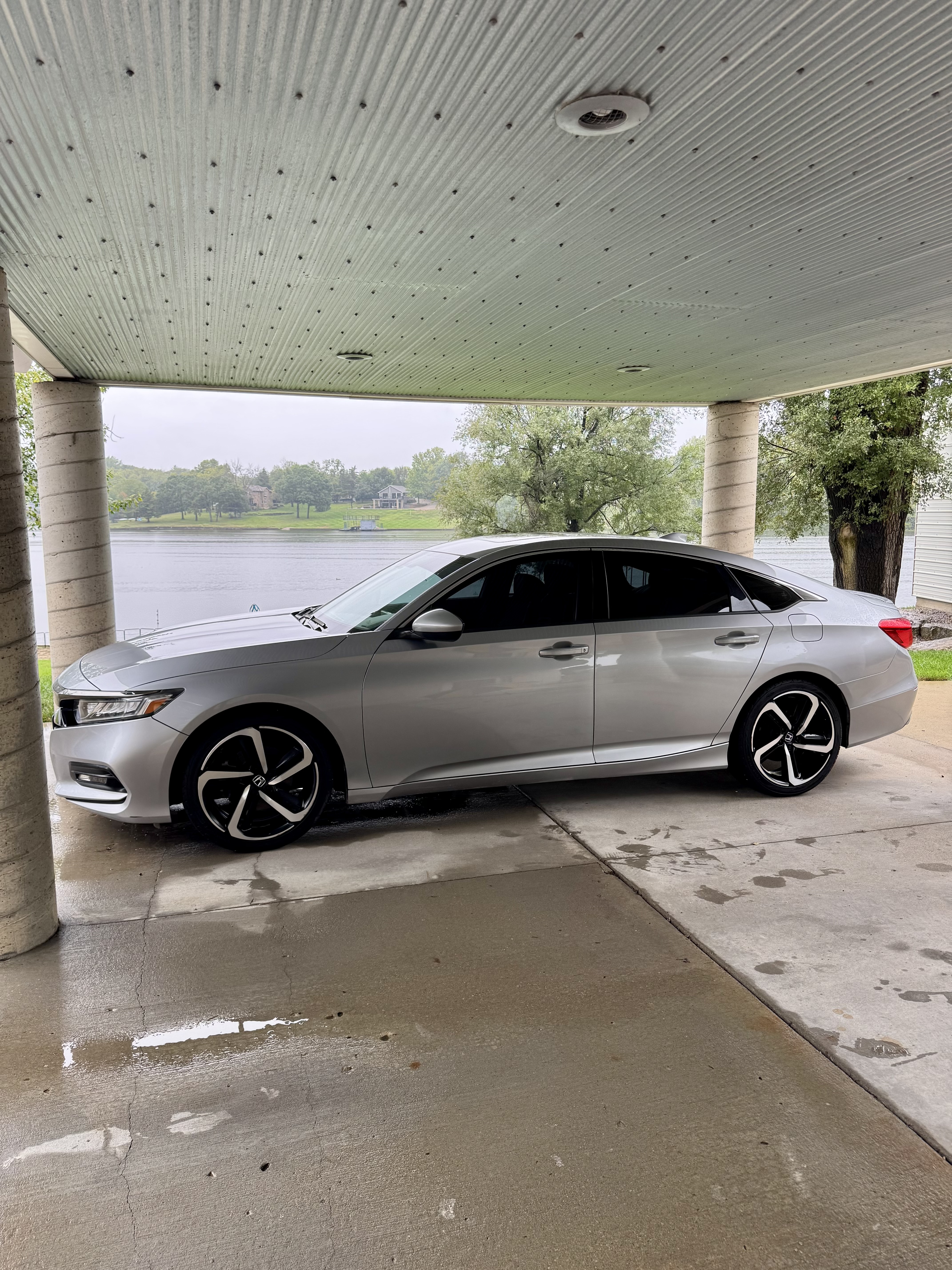 Used 2018 Honda Accord Sport image 5