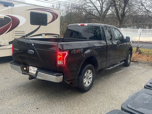 Used 2016 Ford F150 XL w/ Equipment Group 101A Mid AWD/4WD image 5
