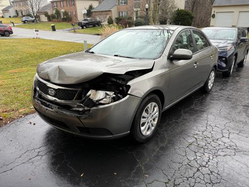 Used 2012 Kia Forte EX image 1