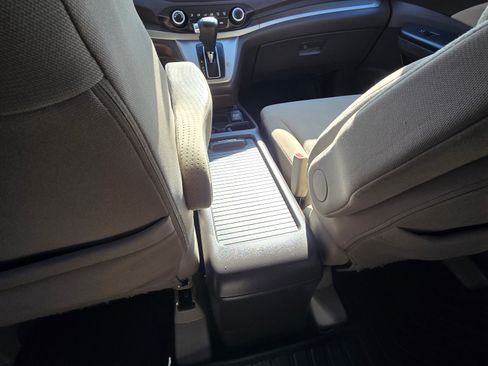 Used 2014 Honda CR-V EX image 9