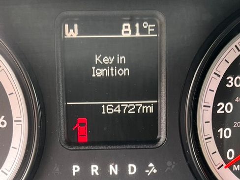 Used 2015 RAM 1500 Express AWD/4WD image 2
