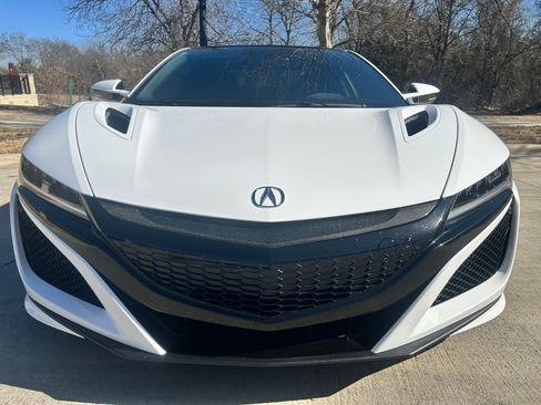 Used 2017 Acura NSX image 6