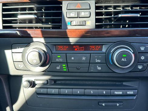 Used 2011 BMW 335i xDrive 335i xDrive Sedan 4D image 19