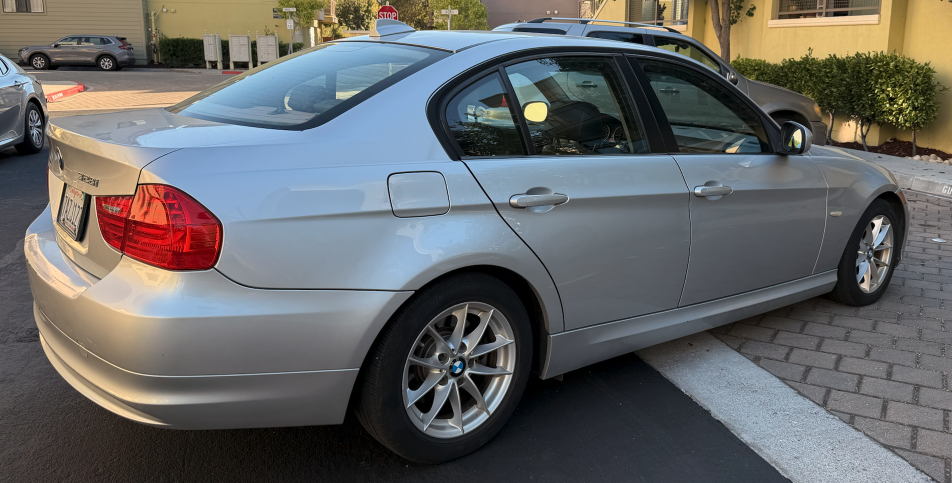 Used 2010 BMW 328i Sedan RWD image 19