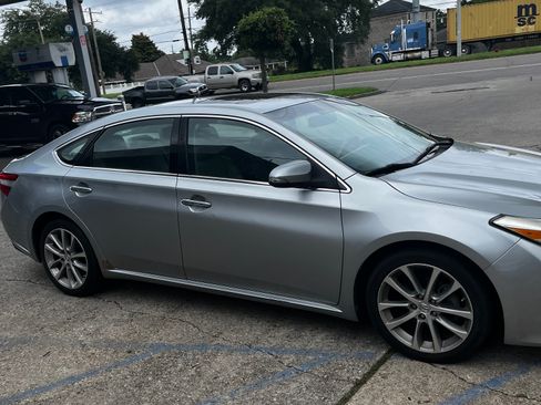Used 2015 Toyota Avalon XLE Touring FWD image 12