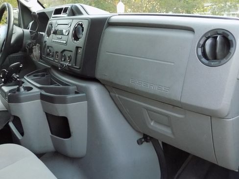 Used 2012 Ford E-250 and Econoline 250 Extended w/ Commercial Cargo Van Pkg image 20