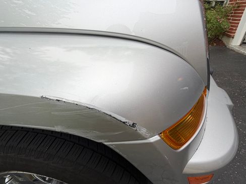 Used 2005 Jeep Liberty Limited AWD/4WD image 11