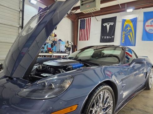 Used 2011 Chevrolet Corvette ZR1 w/ Preferred Equipment Group RWD image 9