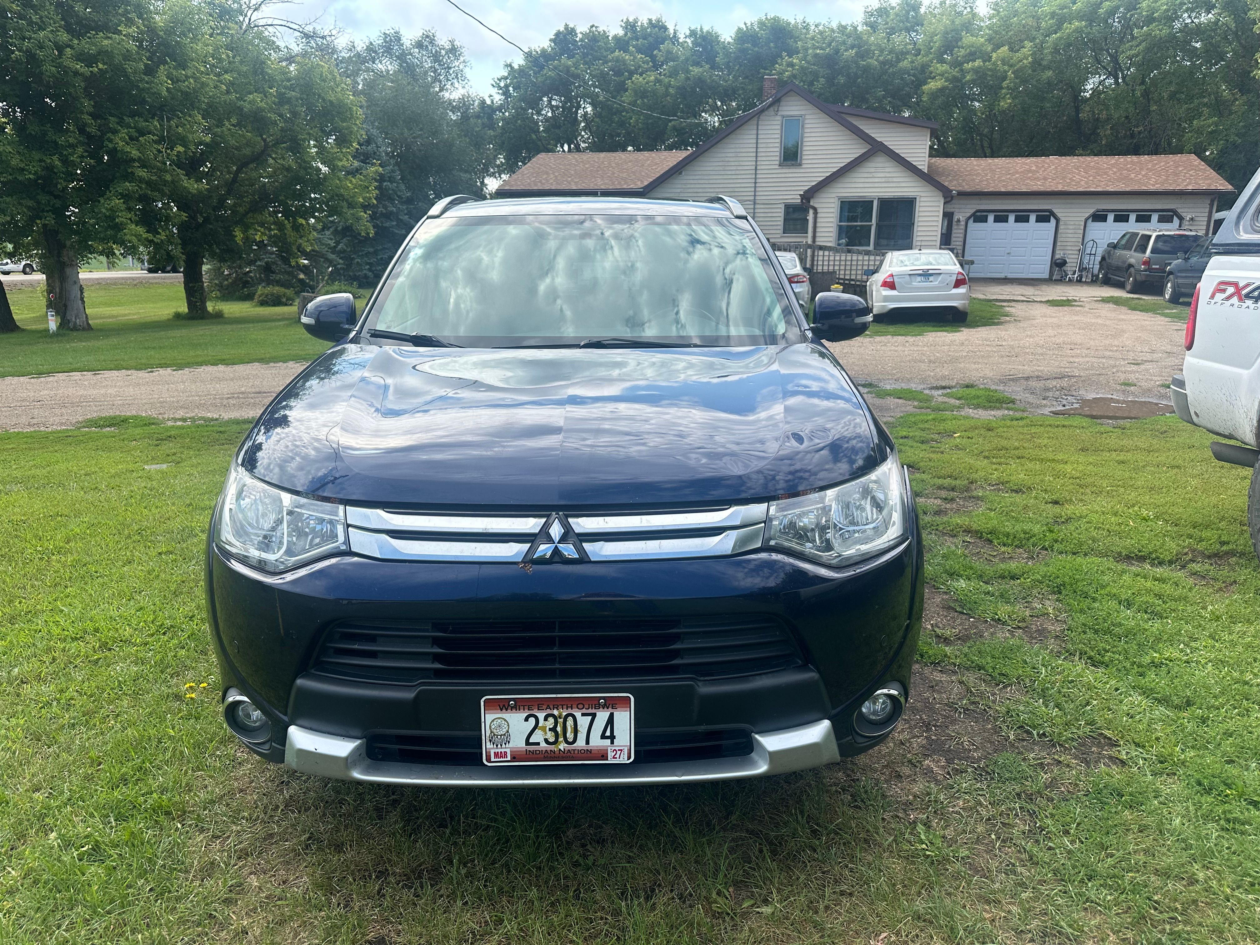 Used 2015 Mitsubishi Outlander SE AWD/4WD image 10