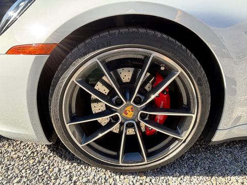 Used 2022 Porsche 911 Carrera 4S image 5