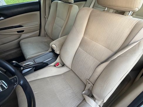 Used 2012 Honda Accord LX image 10
