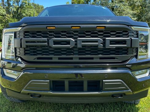 Used 2022 Ford F150 Lariat w/ Equipment Group 502A High AWD/4WD image 1