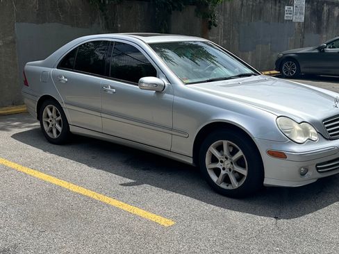Used 2007 Mercedes-Benz C 280 4MATIC Sedan image 2