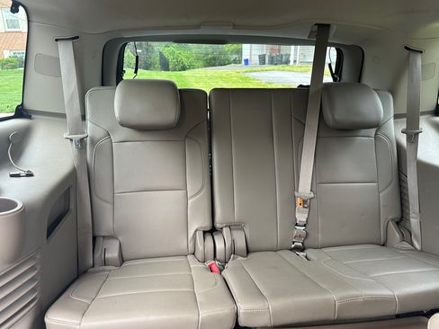 Used 2015 Chevrolet Tahoe LTZ AWD/4WD image 12