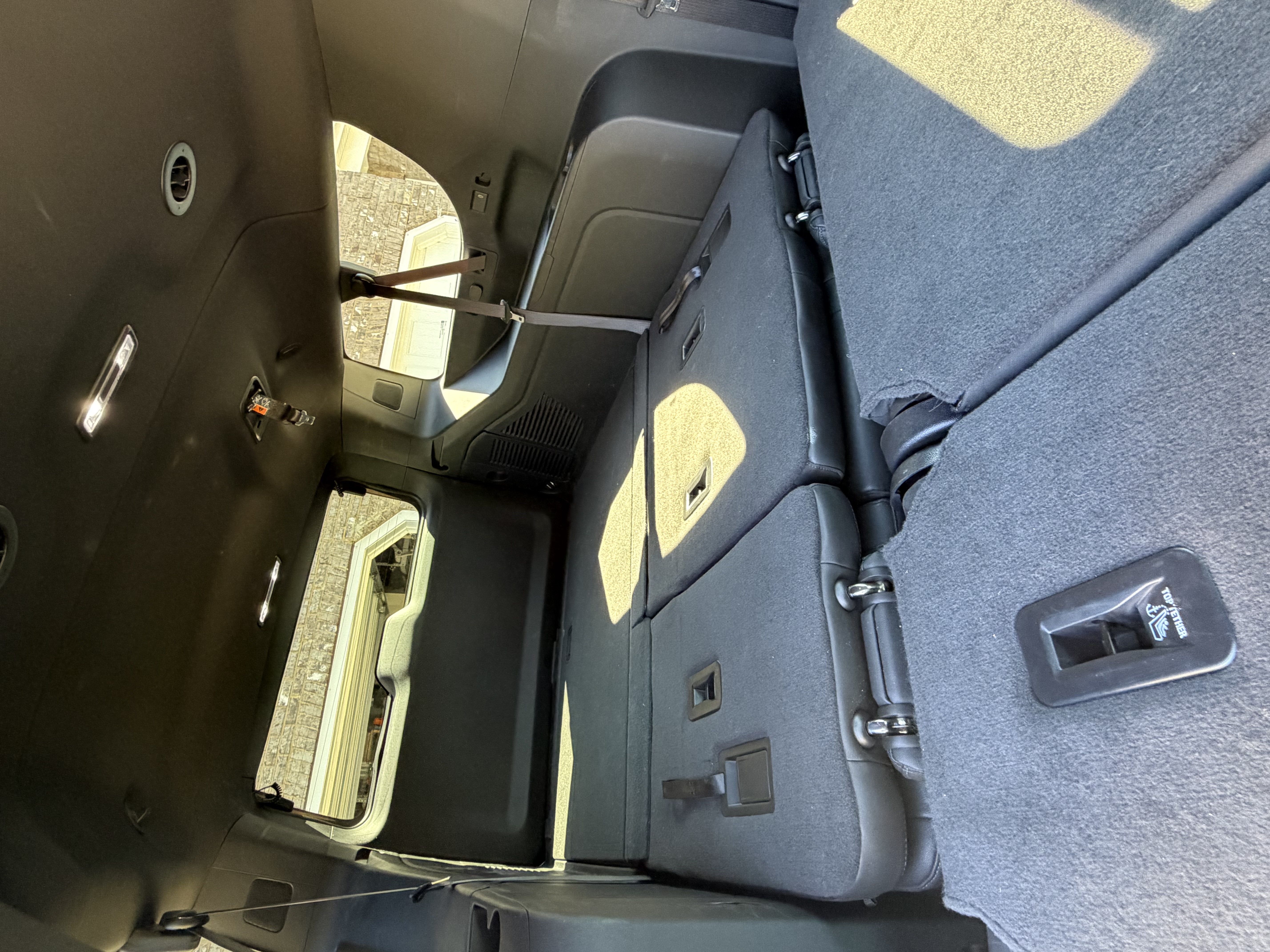 Used 2025 Chevrolet Suburban LT AWD/4WD image 30