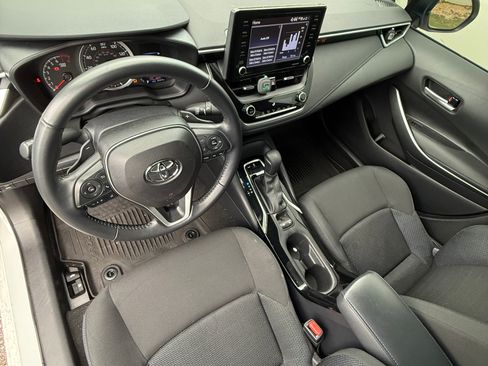 Used 2022 Toyota Corolla SE w/ Carpet Mat Package (TMS) image 11