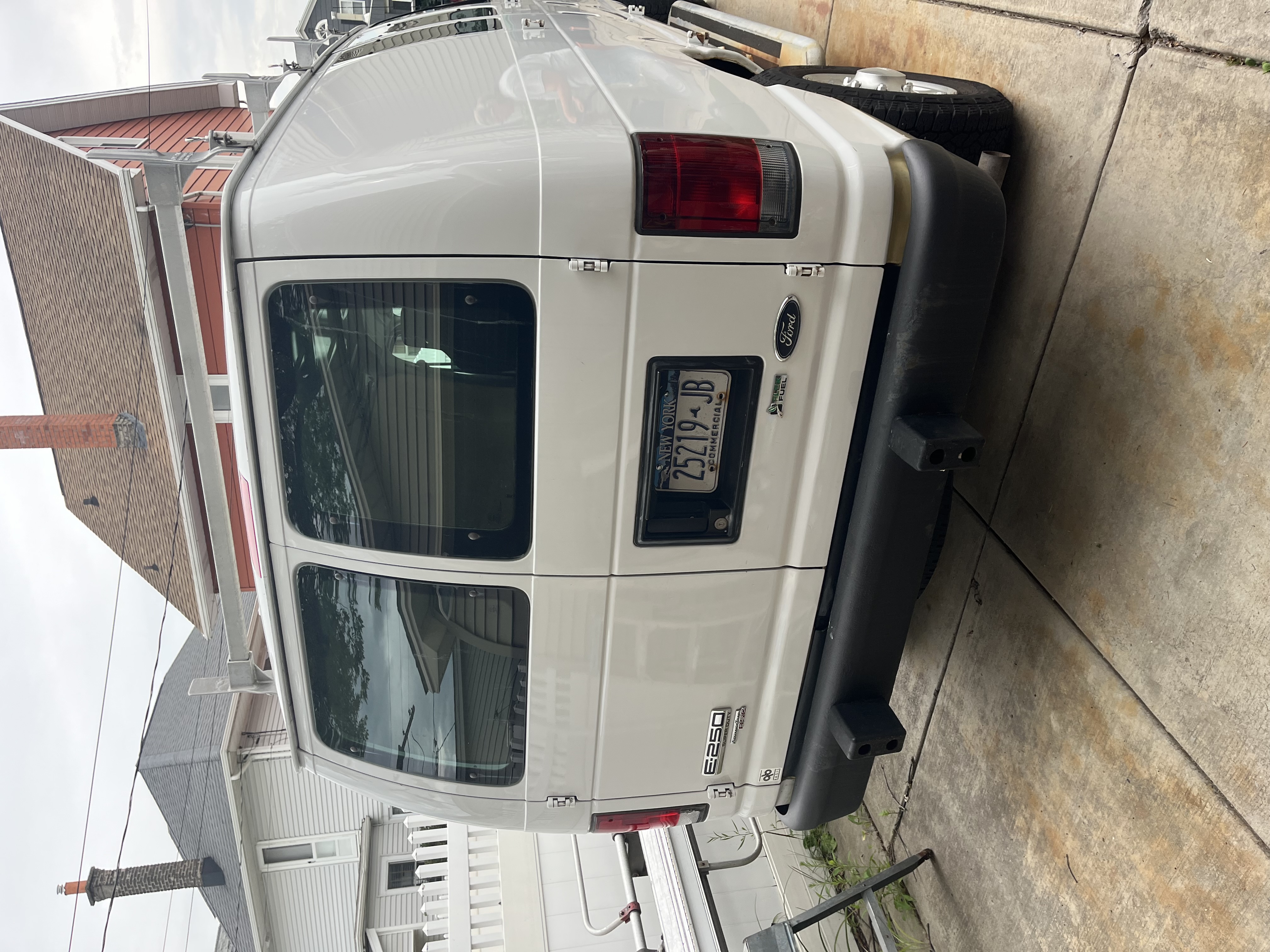 Used 2013 Ford E-250 and Econoline 250 w/ PWR Group RWD image 9