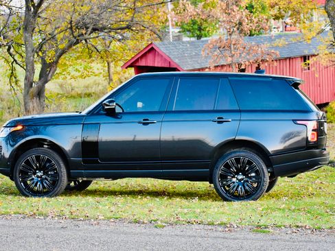 Used 2022 Land Rover Range Rover P525 Westminster Edition image 2