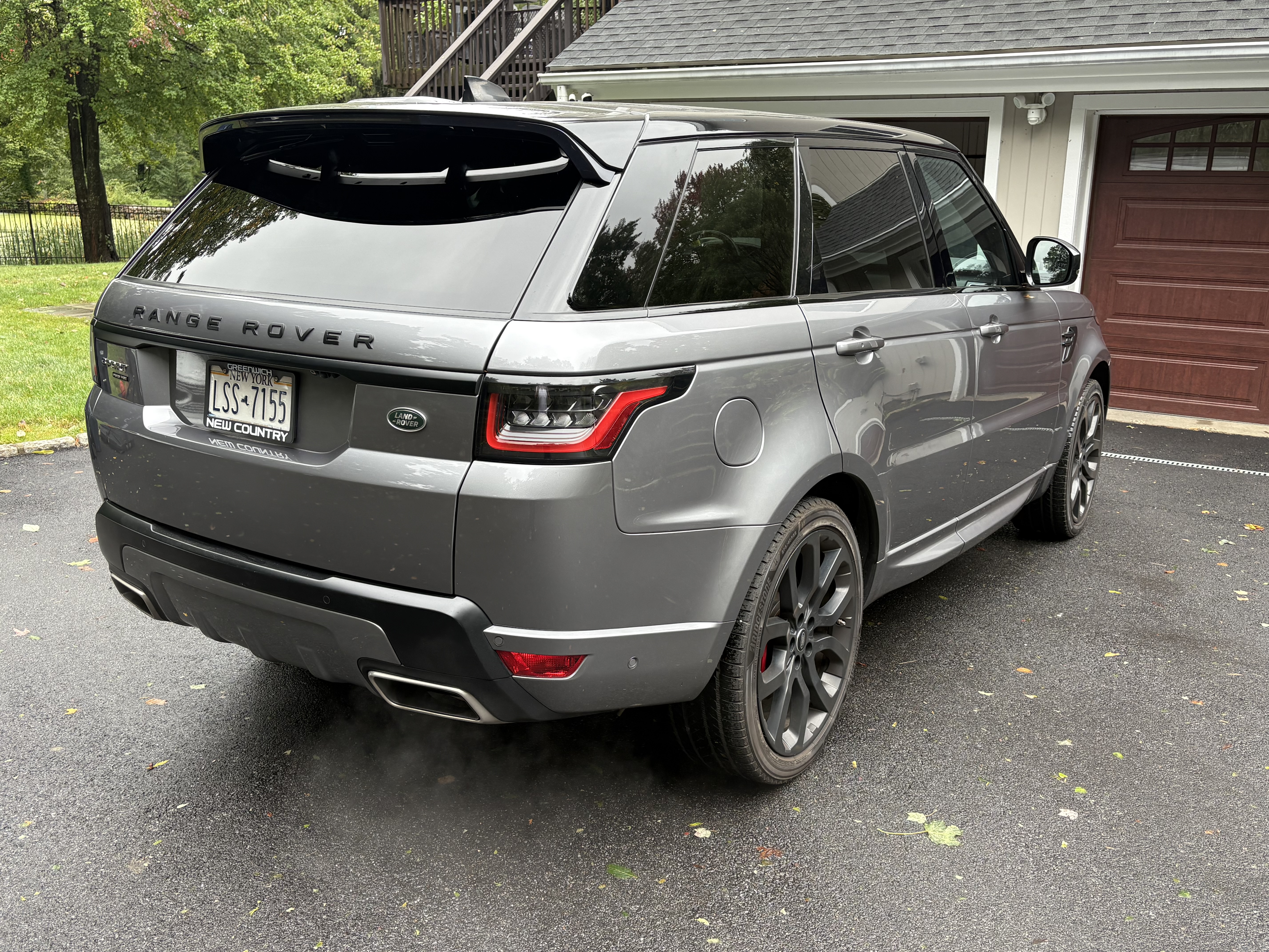 Used 2020 Land Rover Range Rover Sport HSE Dynamic AWD/4WD image 9