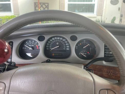 Used 2003 Buick Le Sabre Limited FWD image 15