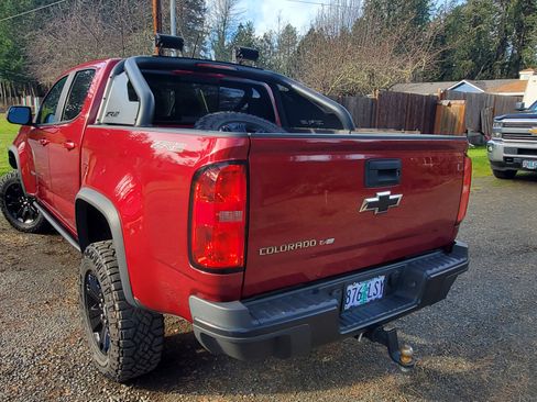 Used 2019 Chevrolet Colorado ZR2 w/ ZR2 Dusk Special Edition image 4