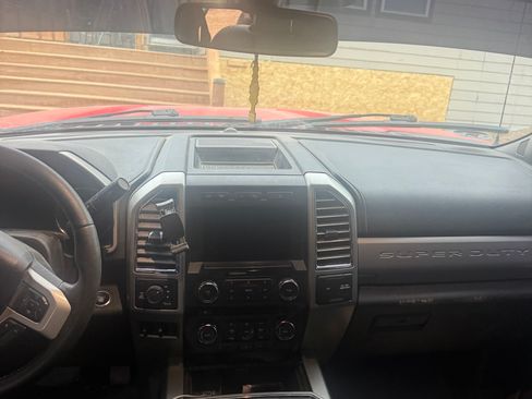 Used 2017 Ford F250 Lariat w/ Lariat Ultimate Package image 12