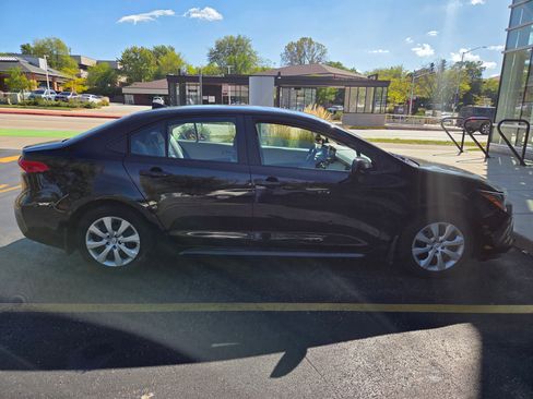 Used 2023 Toyota Corolla LE image 10