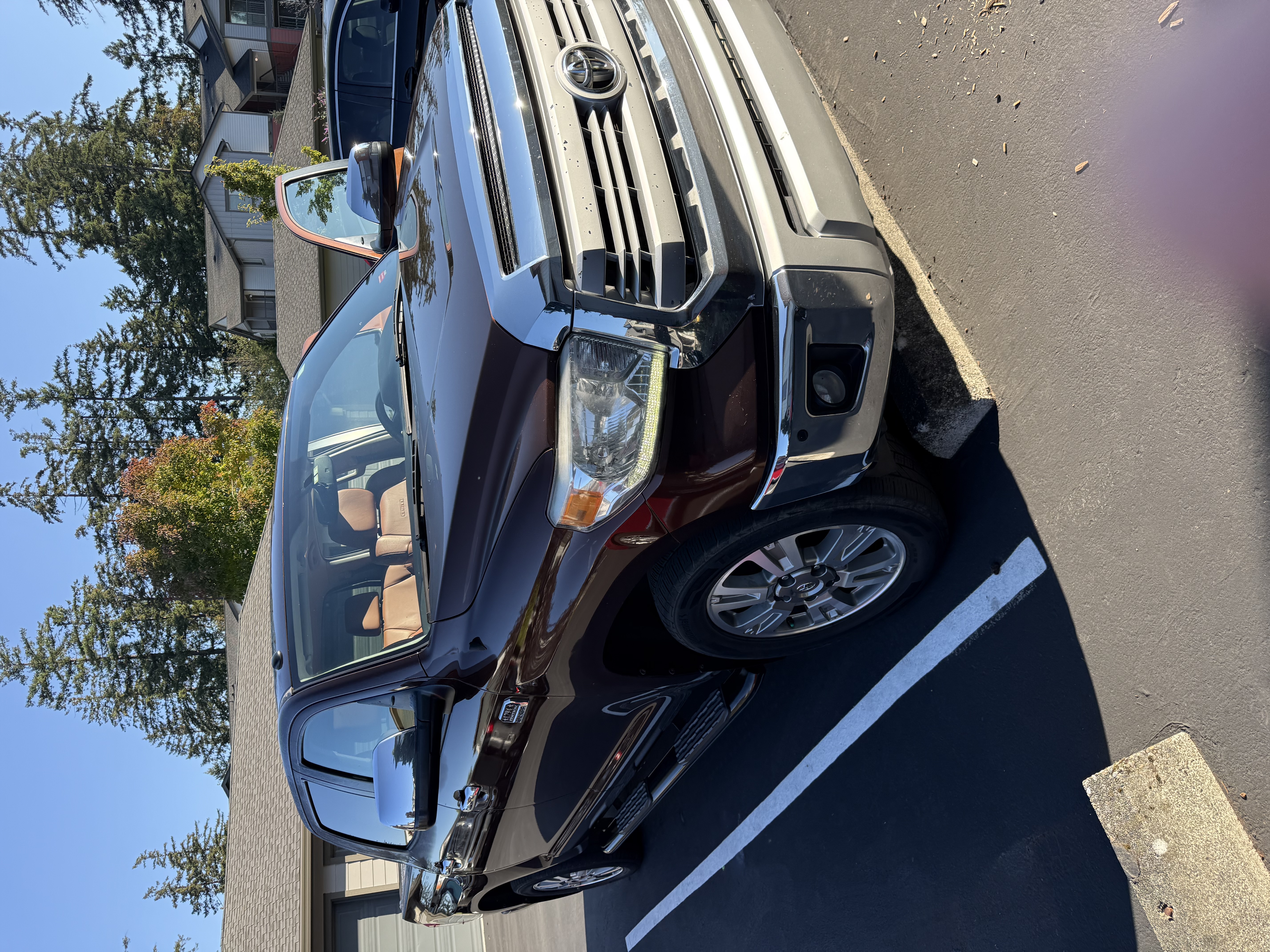 Used 2014 Toyota Tundra 1794 Edition AWD/4WD image 2